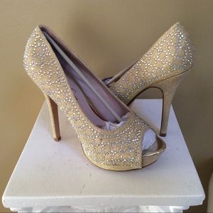 Gold stilletos